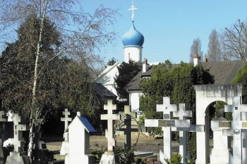 На чайковском кладбище хоронят "неправильно"?